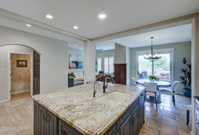 20802 N Grayhawk Dr #1131-9