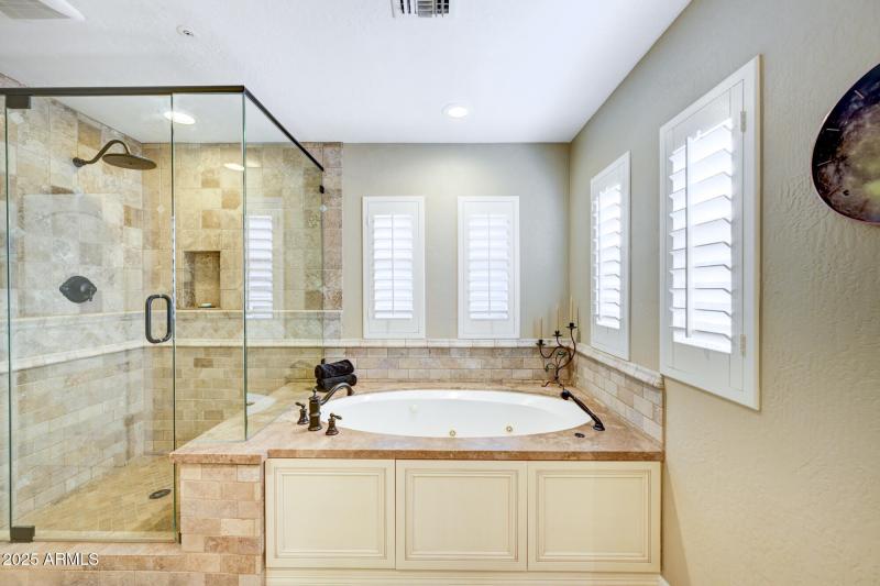 20802 N Grayhawk Dr #1131-23