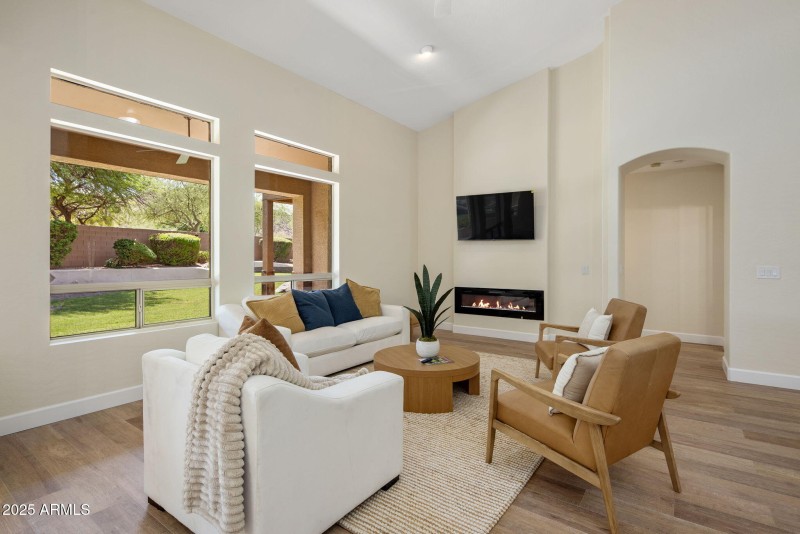 SH-familyroom