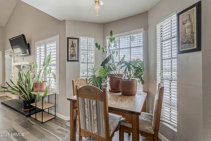 11-web-or-mls-Southern Ave-11