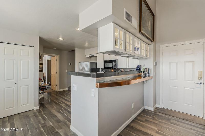 13-web-or-mls-Southern Ave-13