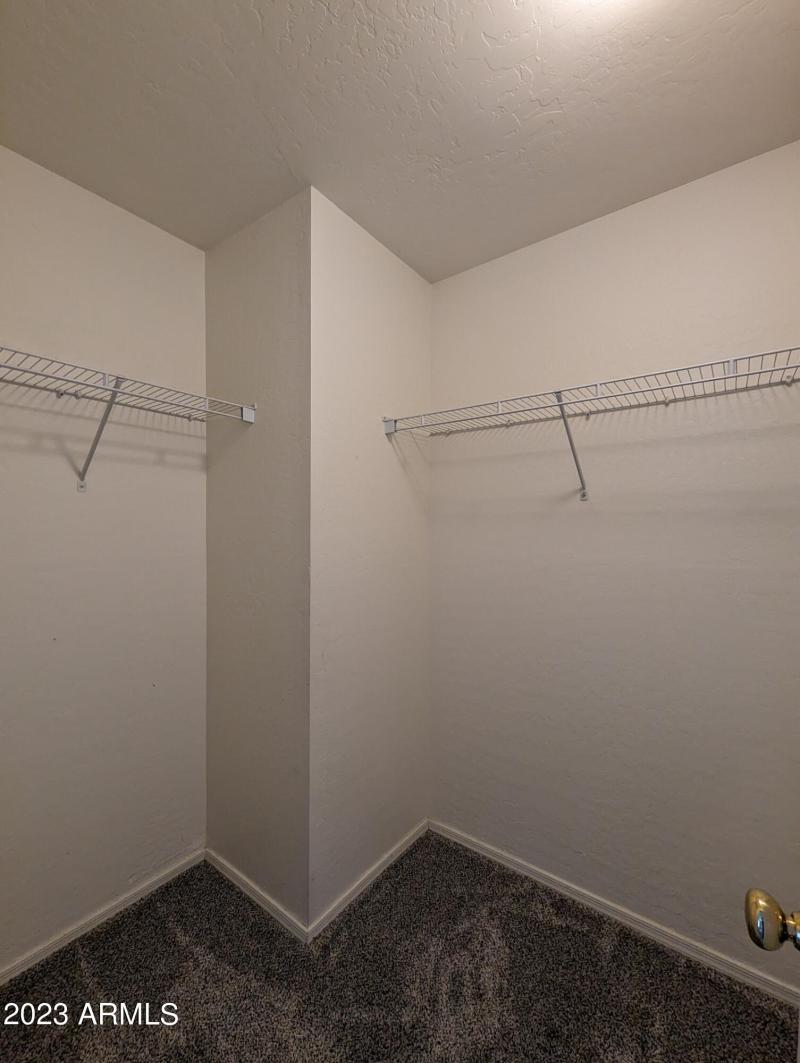 3215 W SAINT ANNE AVE