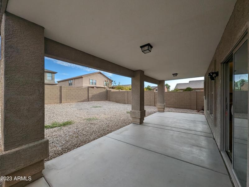 3215 W SAINT ANNE AVE