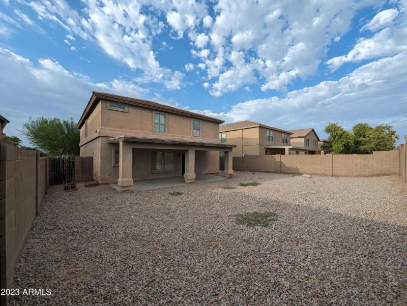 3215 W SAINT ANNE AVE