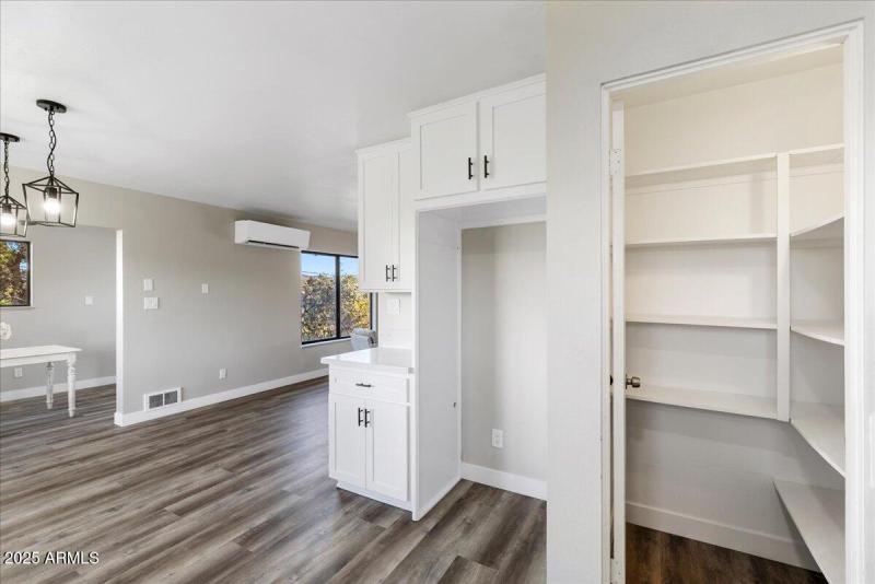 08-Kitchen to Dining View