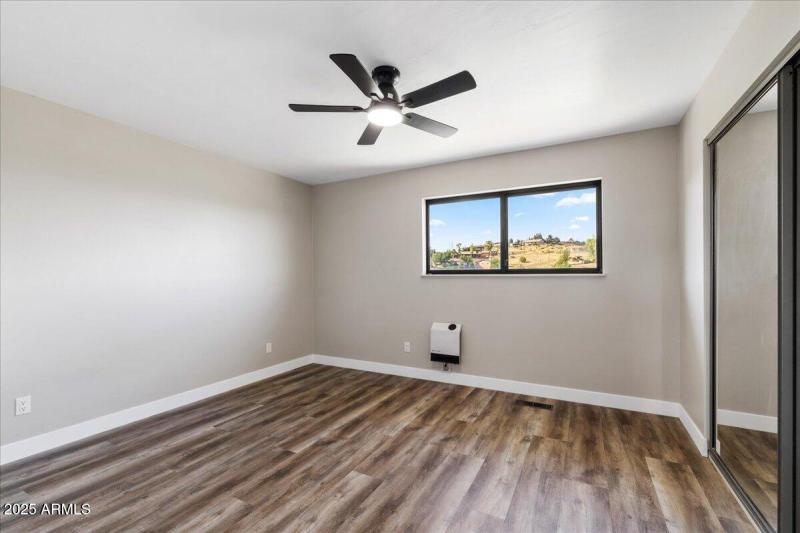 15-Upstairs Bedroom 2