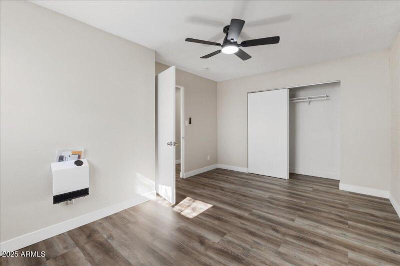 17-Downstairs Bedroom 3