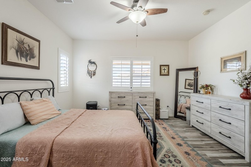 37-web-or-mls-Zachary-37