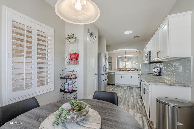 15-web-or-mls-Zachary-15