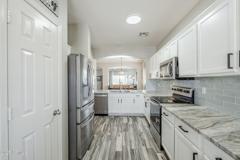 13-web-or-mls-Zachary-13