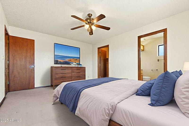 21_Primary Bedroom 02 Virtual