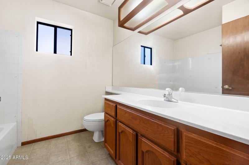 26_Guest Bathroom
