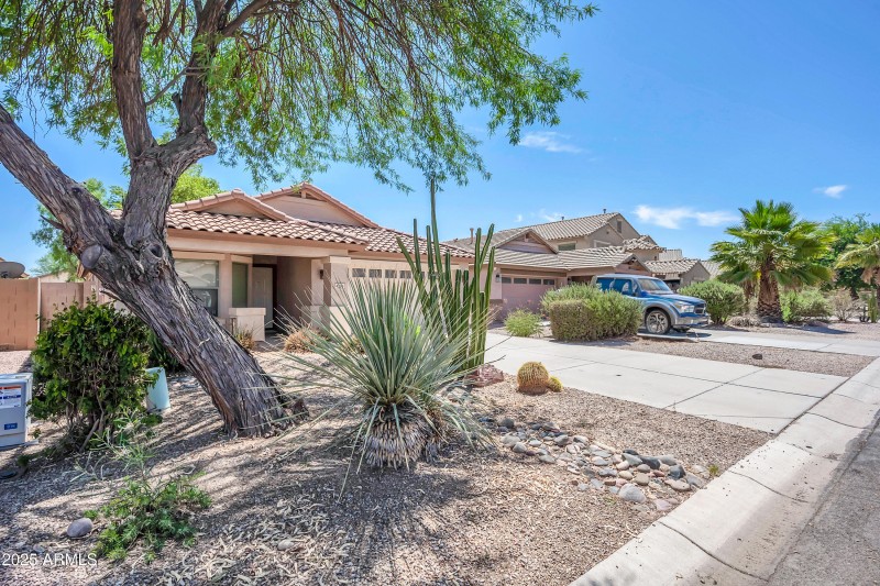 4255 E Rock Dr-3