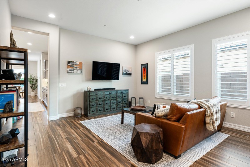 38-3727 E Fargo St (38 of 68)