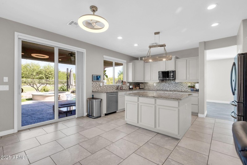 Spacious Kitchen