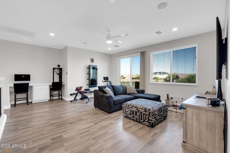 2249 E Galileo Dr-38