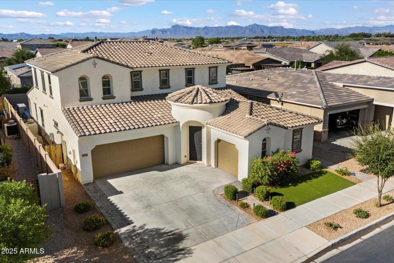 Welcome to 23088 E Camina Buena Vista