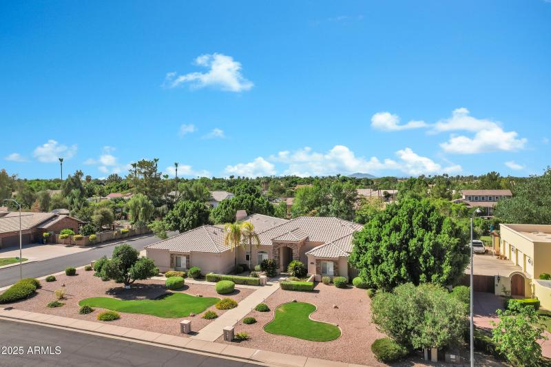 3819 E Ivyglen St-86