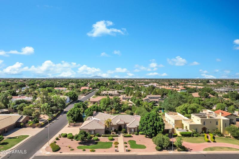 3819 E Ivyglen St-88