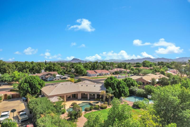 3819 E Ivyglen St-93