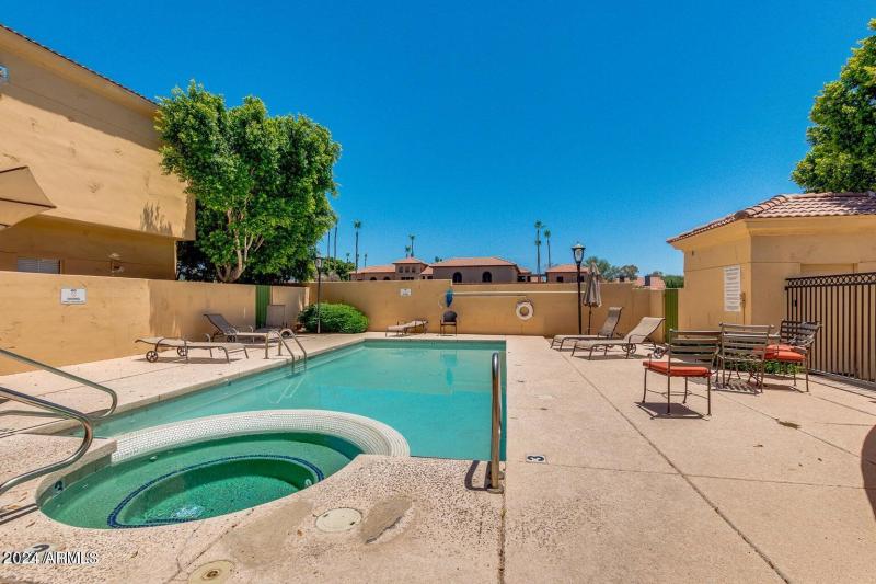 32-Community pool and spa