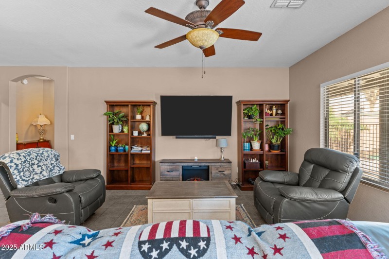 7-web-or-mls-DSC09581