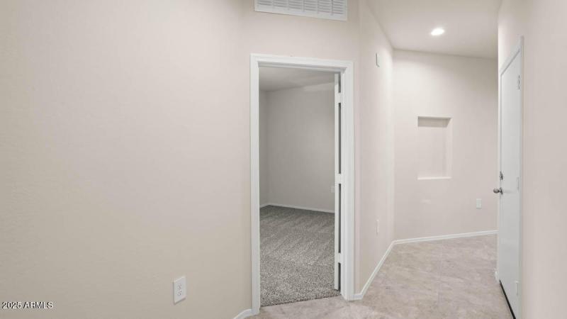 Mockingbird-Estrella Vista-3730-Buckeye-