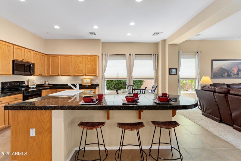 CONVENIENT BREAKFAST BAR.