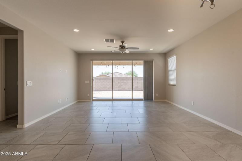18725 W COLTER ST, Litchfield Park