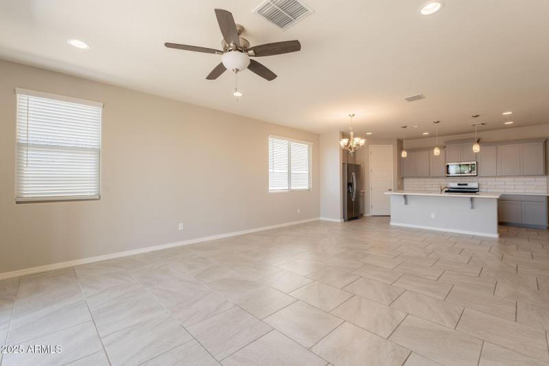 18725 W COLTER ST, Litchfield Park