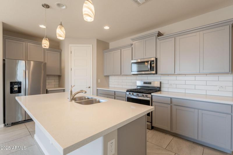 18725 W COLTER ST, Litchfield Park