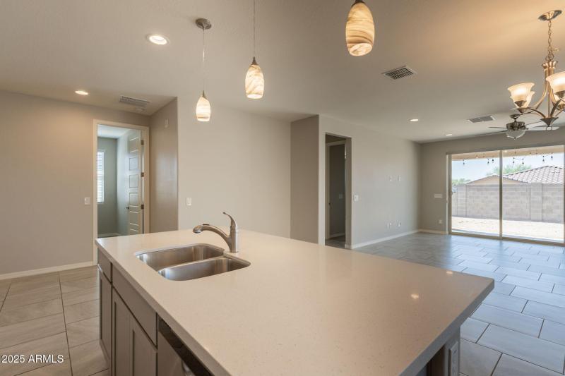 18725 W COLTER ST, Litchfield Park