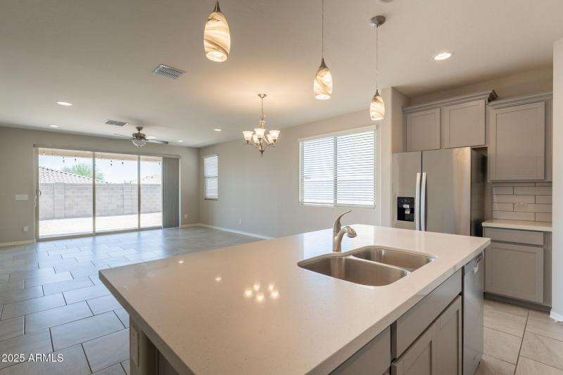 18725 W COLTER ST, Litchfield Park