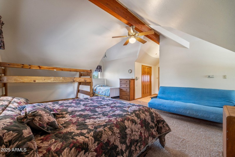 GUEST SUITE ABOVE GARAGE