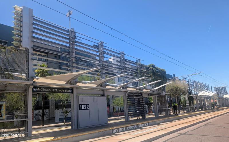 Light Rail stop nearby