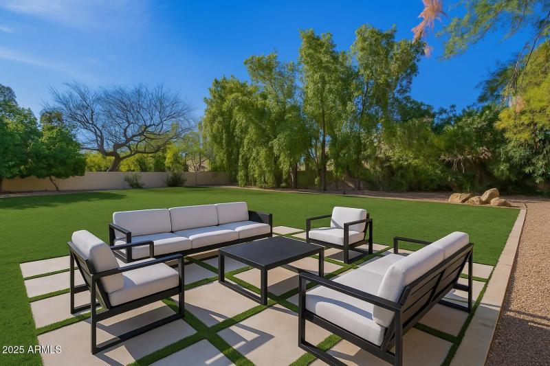 Virtual image Backyard