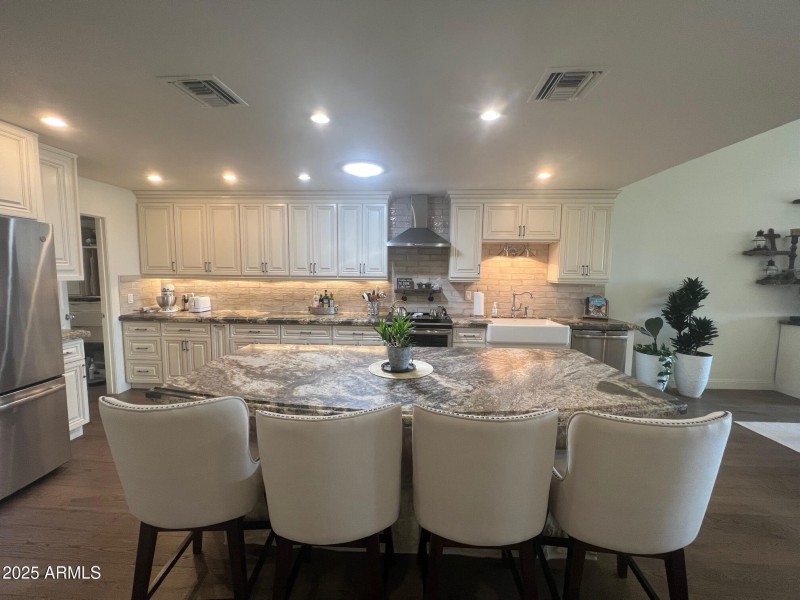 Spacious Kitchen Island