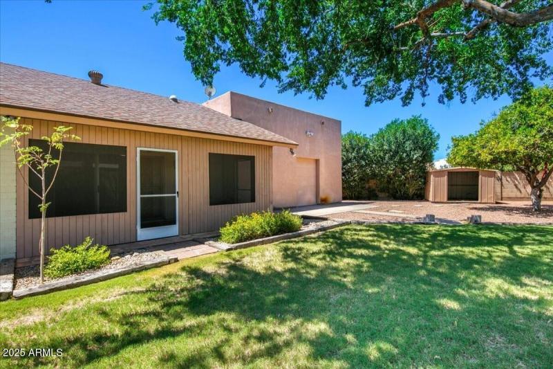 034_34Back Exteriors