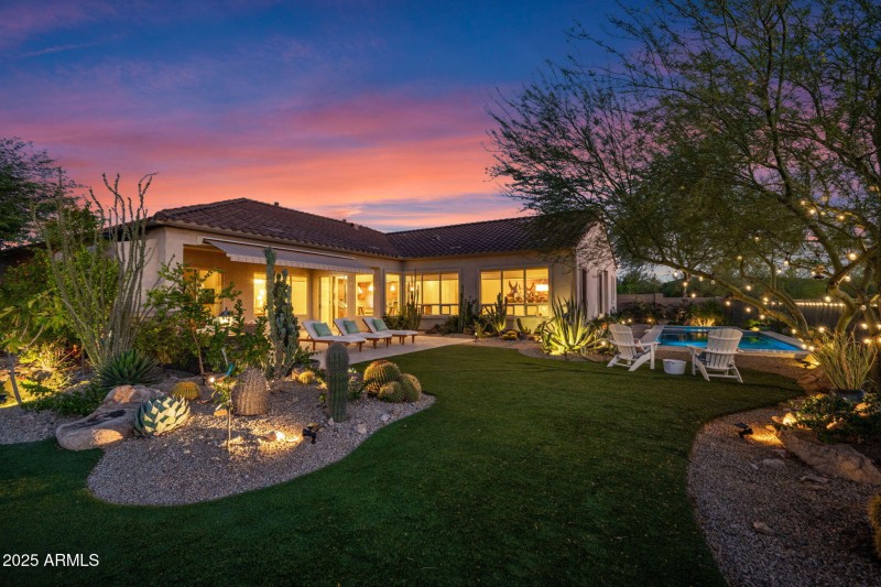 Soft, Glowing Lighting