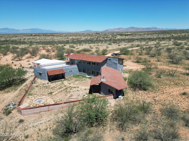 025-VIEW