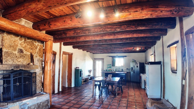 060-GREAT ROOM-1
