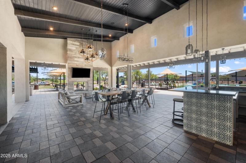 43-37082 N Rhinelander Community