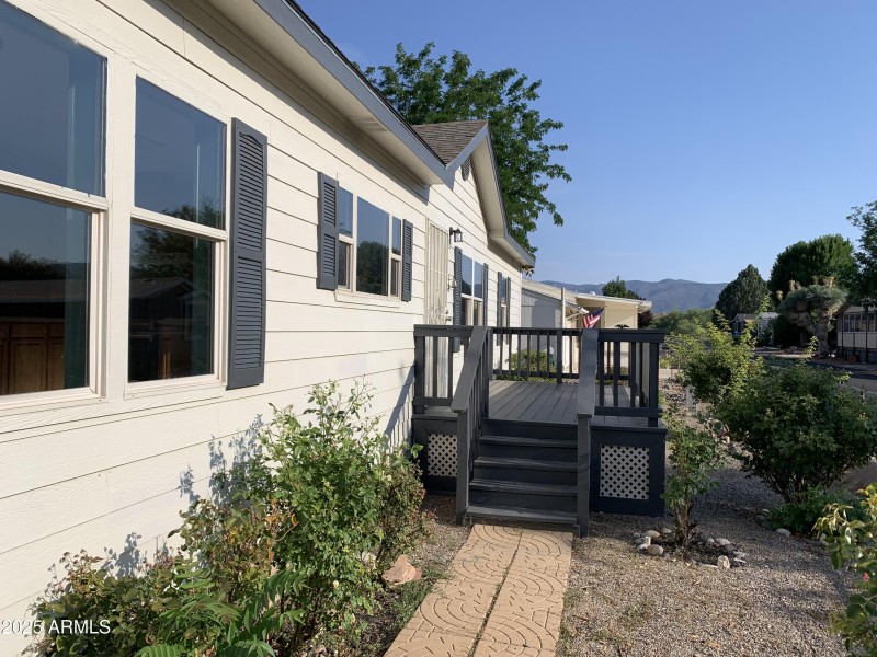 Front deck