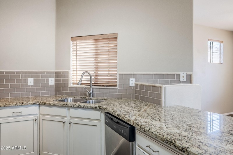 12-web-or-mls-40th-12