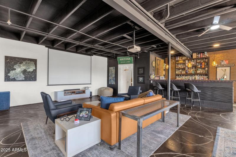 52-web-or-mls-15513-e-palisades-blvd