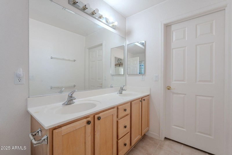 24-web-or-mls-Firestone-24