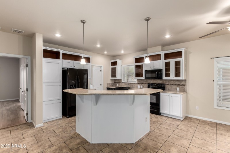 e1703f6c16fe0837746ef9816468d832