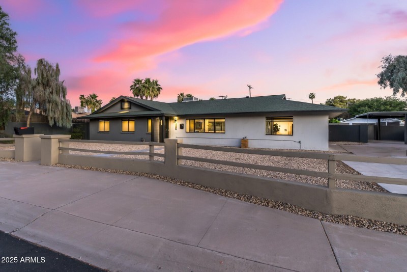 Welcome to 711 W Northern Ave