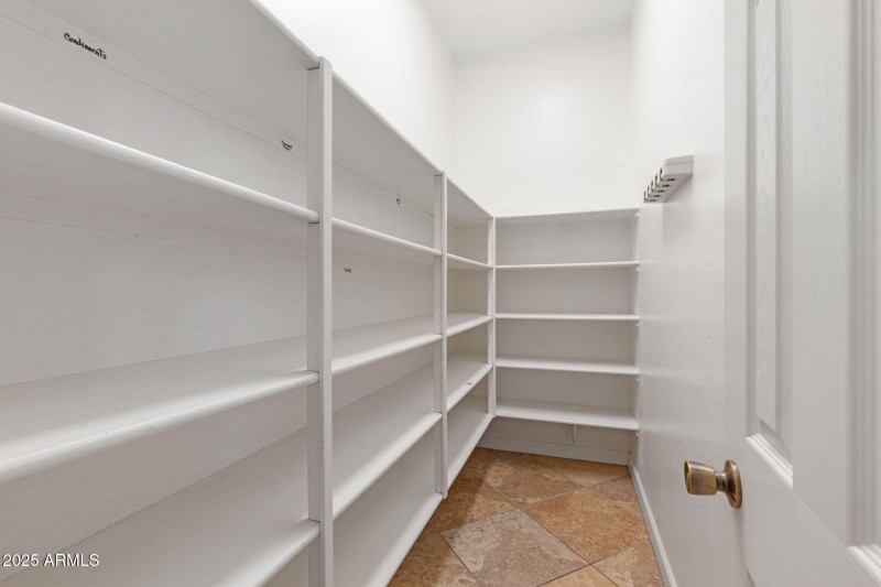 11-web-or-mls-5006-w-swayback-pass