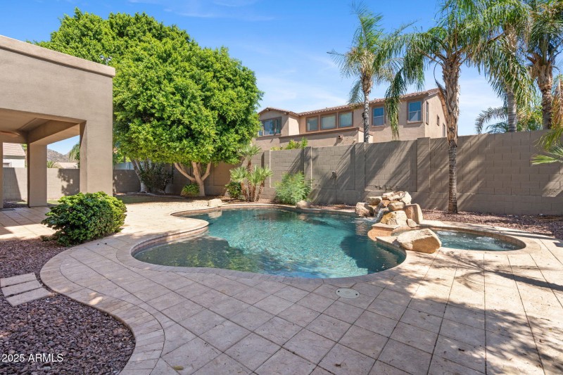 48-web-or-mls-5006-w-swayback-pass